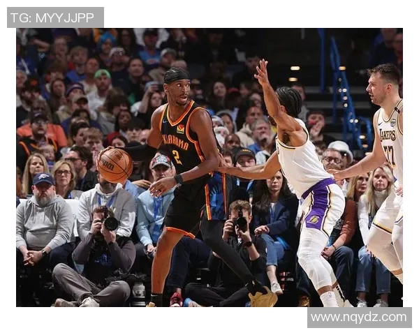 雷迪克力挺肯纳德:鼓励他多出手,湖人新援三分命中率联盟第一